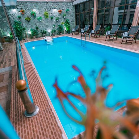Pino Vere Palace Hotel Τυφλίδα Εξωτερικό φωτογραφία