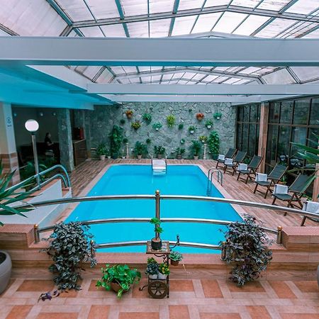 Pino Vere Palace Hotel Τυφλίδα Εξωτερικό φωτογραφία