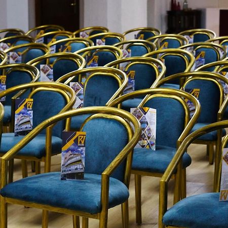 Pino Vere Palace Hotel Τυφλίδα Εξωτερικό φωτογραφία