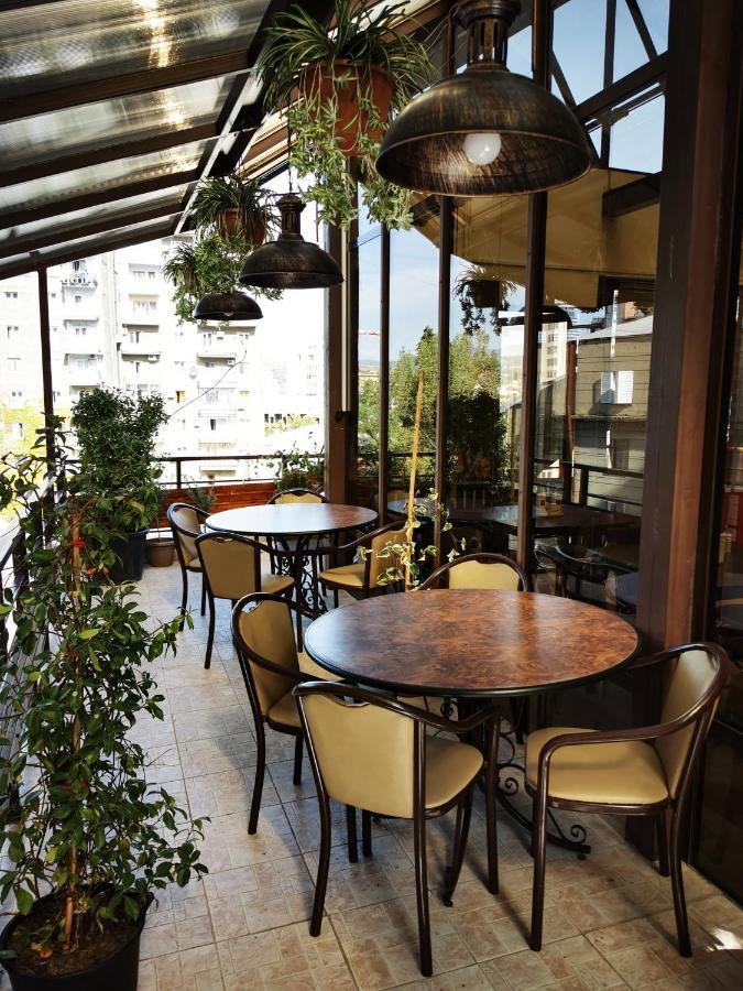 Pino Vere Palace Hotel Τυφλίδα Εξωτερικό φωτογραφία