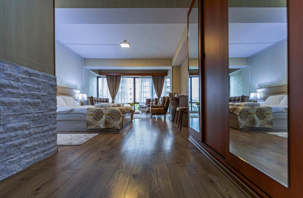 Pino Vere Palace Hotel Τυφλίδα Εξωτερικό φωτογραφία