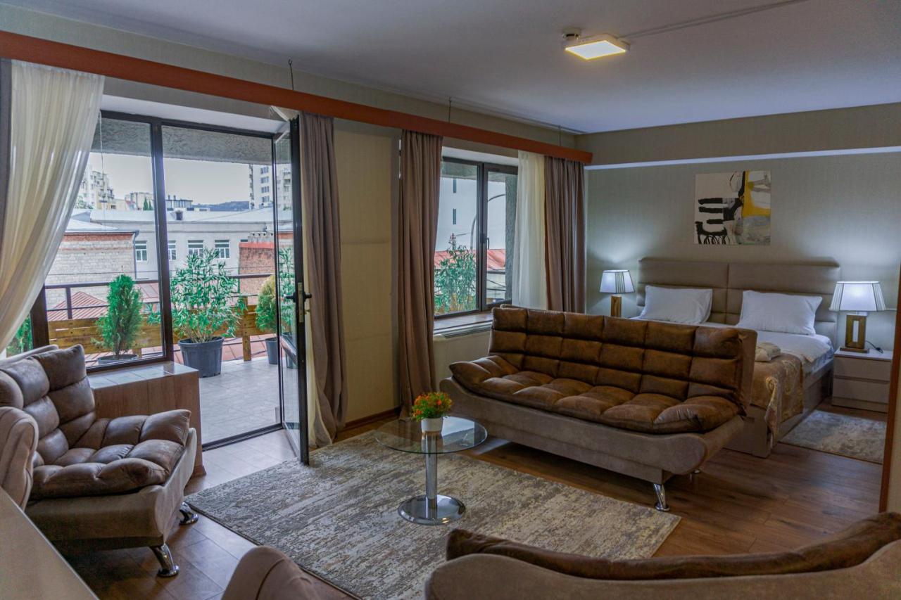 Pino Vere Palace Hotel Τυφλίδα Εξωτερικό φωτογραφία