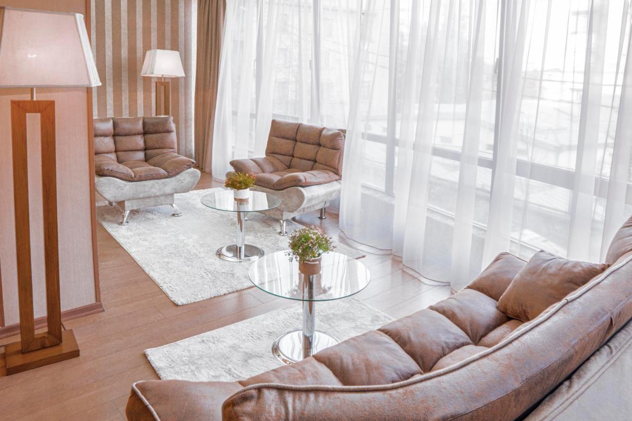 Pino Vere Palace Hotel Τυφλίδα Εξωτερικό φωτογραφία