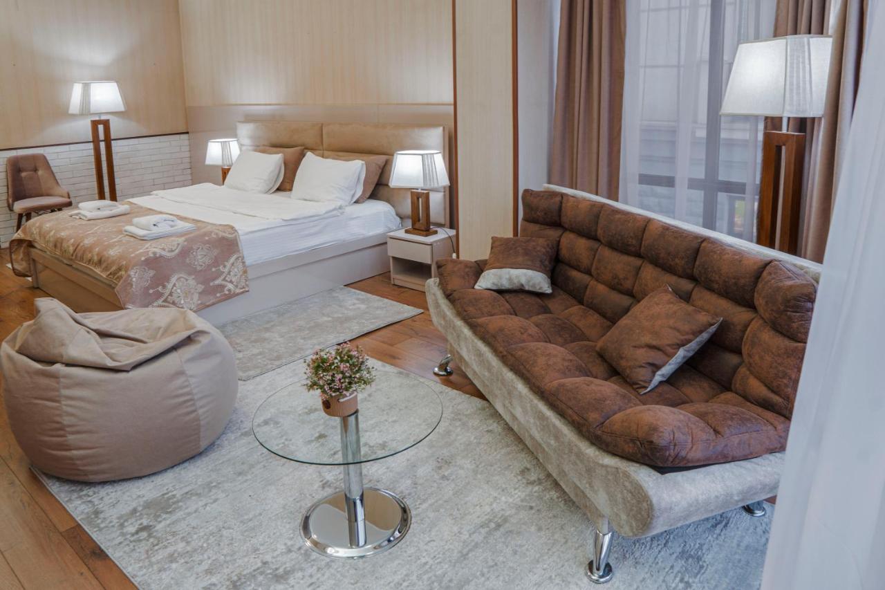 Pino Vere Palace Hotel Τυφλίδα Εξωτερικό φωτογραφία